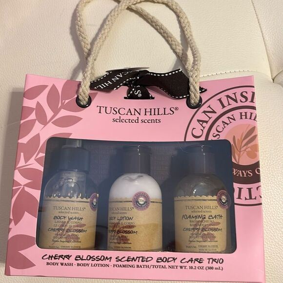 Tuscan Hills Cherry Blossom Scented Body Trio: body wash, lotion & foaming bath - Picture 1 of 9